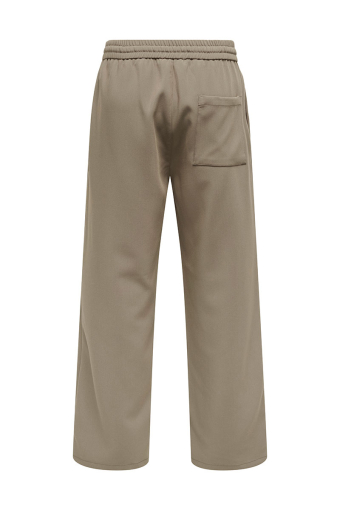 Will Loose Pants Falcon