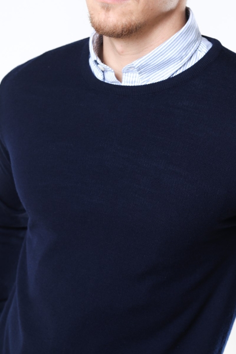 Clean Cut Copenhagen Merino Wool Crew Dzianina Navy