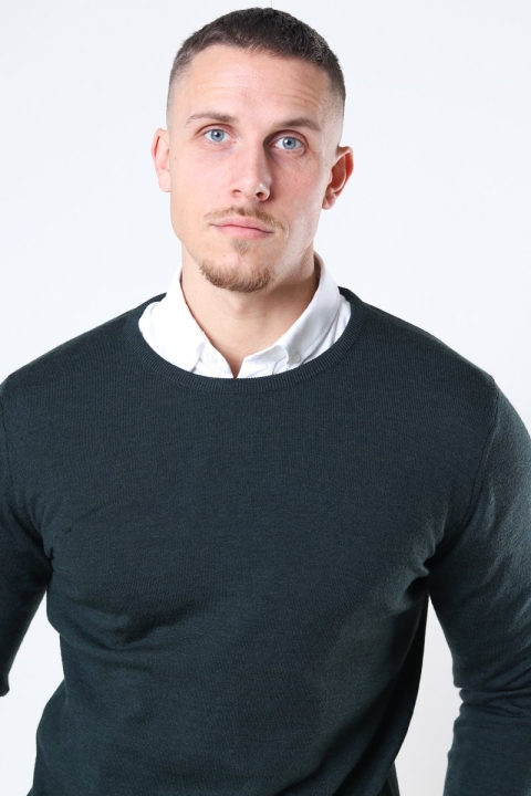 Clean Cut Copenhagen Merino Wool Crew Dzianina Bottle Green
